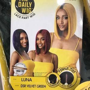 Luna- Outre Daily Wig (Synthetic)